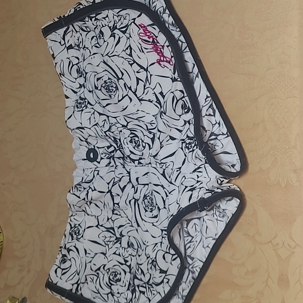 Body Glove Women’s Swim Board Shorts Black White Floral Size M